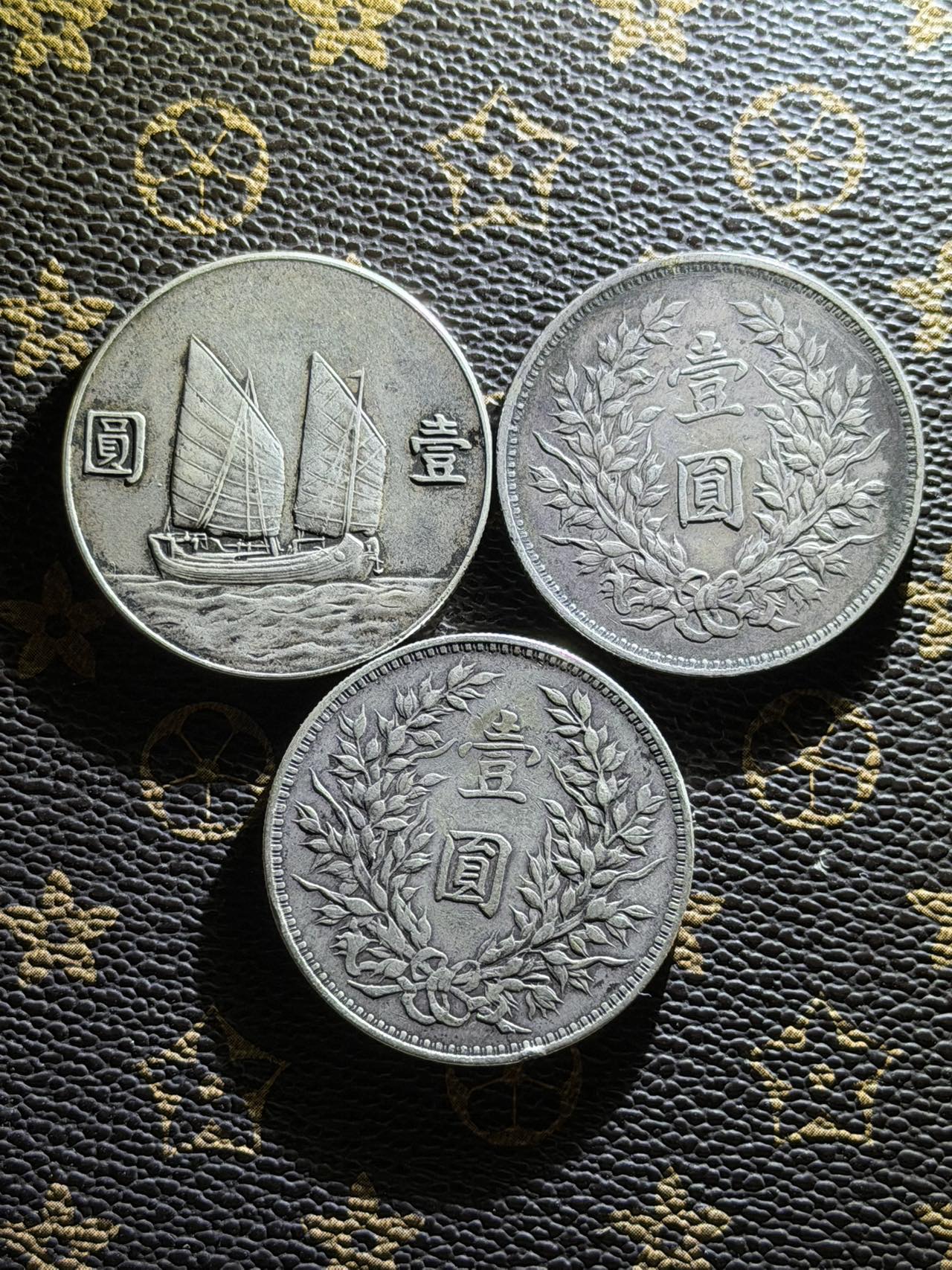dvubb 图片点击可在新窗口打开查看